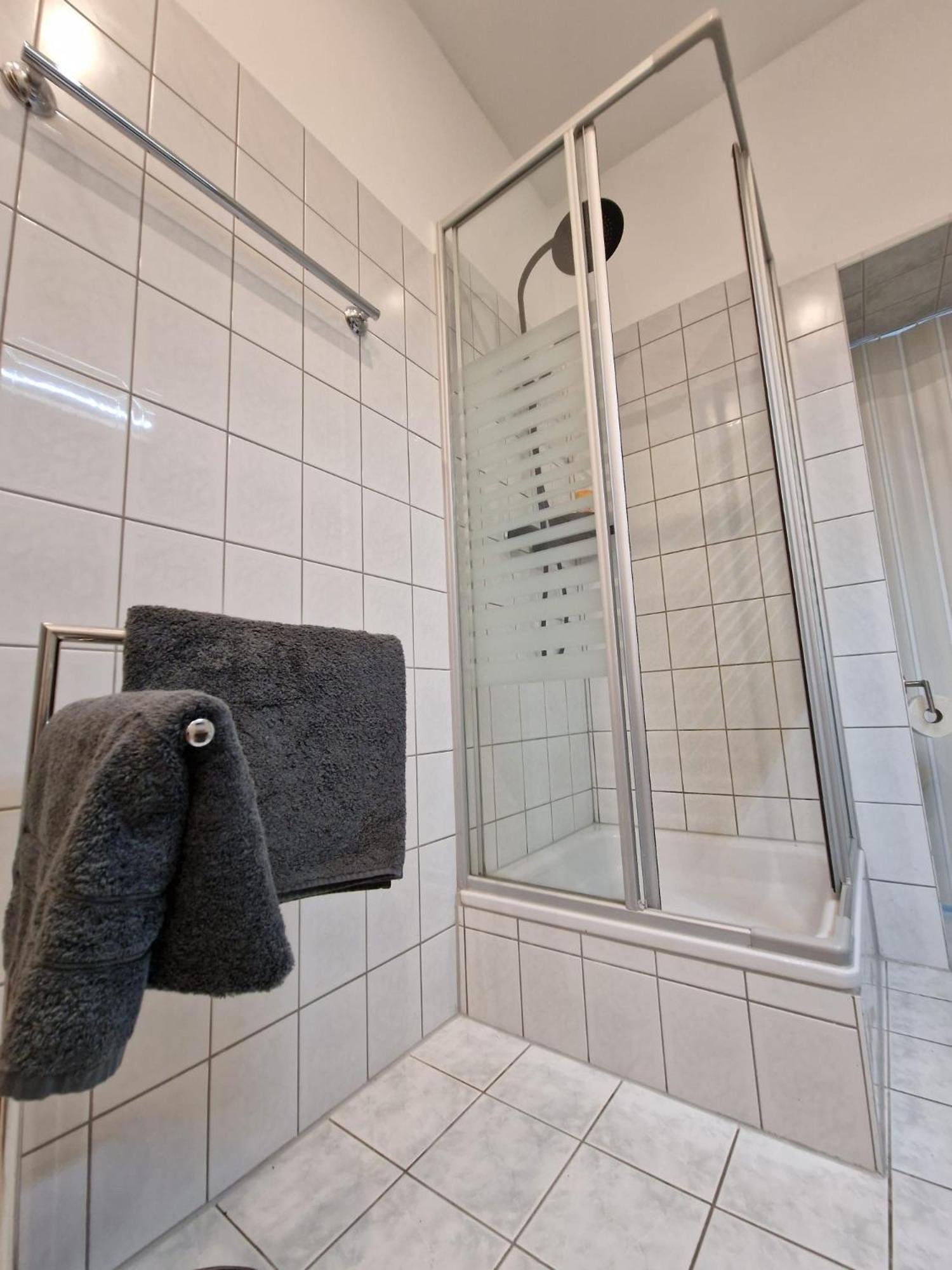 Ferienwohnung Mit Fitnessstudio Top1 Plauen Esterno foto